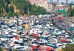 Köprülerdeki bakım çalışmaları trafiği felç etti