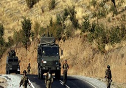 Suriye sınırına askeri sevkiyatı