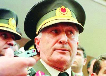 Çevik Bir, Milli Eğitim'e talimat yağdırmış