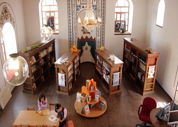 Kütüphaneye çevrilen cami aslına dönüyor