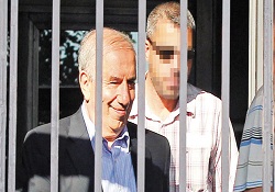Başörtüsü yasağının mimarı cezaevinde