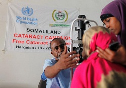 Somali'de 2000 katarakt ameliyatı!