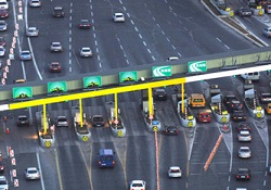 Komşuların gözdesi köprü ve otoyollar