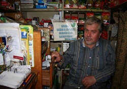 Cazip tekliflere rağmen sigara satmıyor