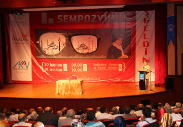 Risale-i Nur, İslamofoblara çiçek gibi verilmeli