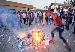 Libya'da ilk demokratik seçim öncesi 'sandalye' tansiyonu