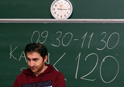 Öğretmenlerin sınav ücreti isyanı