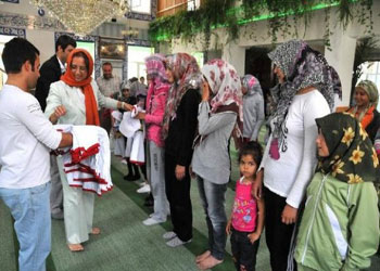 Kadın rektör Kur'an kursunu ziyaret etti
