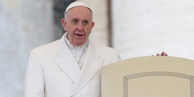 'Heykel puttur, istemiyoruz' itirazı papayı şok etti!