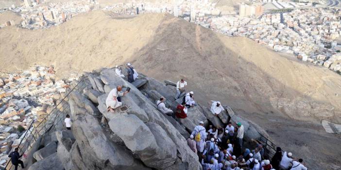 Hac notları: Hacı adayları ilk vahyin geldiği Hira Mağarası'nda