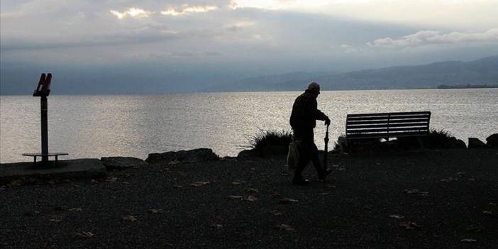 Doğum sayısı yetersiz, Türkiye'de yaşlı nüfus giderek artıyor