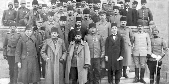 Bediüzzaman'a soru: Bazı Jön Türkler masondurlar, dine zarar ediyorlar!