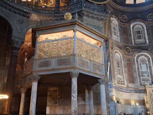 ayasofya-4.jpg