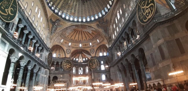 ayasofya-kubbe-2.jpg