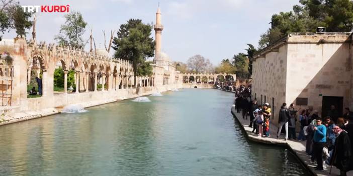 Balıklıgöl'de yer alan türbeler ve Said Nursi'nin mezarı TRT Kurdi'de anlatıldı