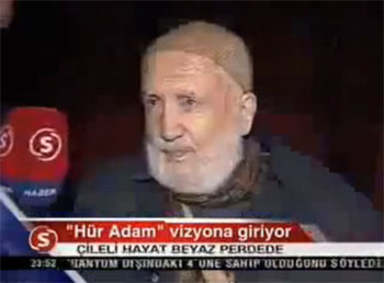 Abdullah Yeğin ağabey Hür Adam'ı izledi