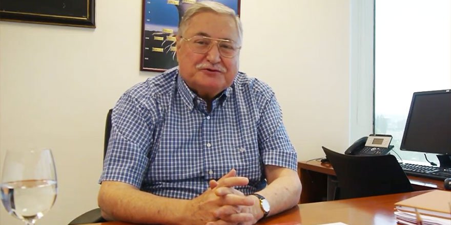 Hasan Celal Güzel: Gözlerimi Risale-i Nur'da açtım