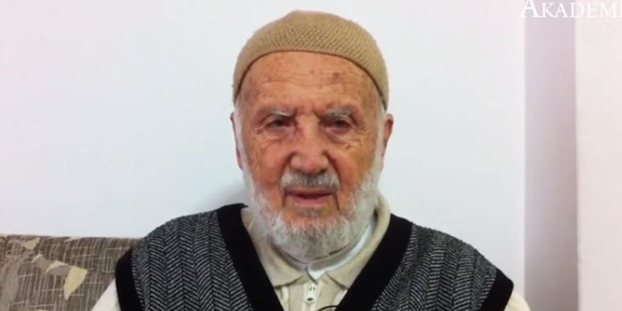 Said Nursi: Benden siyaset istiyorlar bu kitap benim siyasetimdir