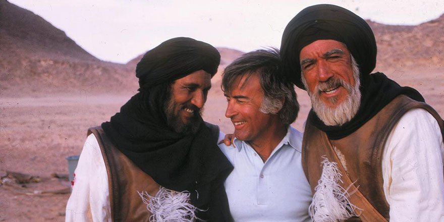 Çağrı filminin yönetmeni Mustafa Akkad'ın arkasındaki baba duası